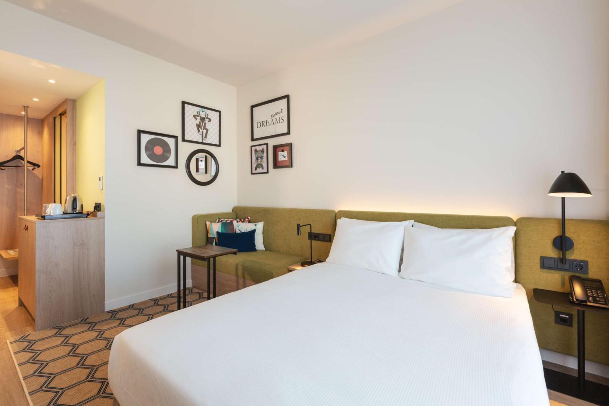 Hotel Hampton By Hilton Constanza Exterior foto